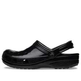 Κλασικά σανδάλια Classic Clog με έντονη γυαλάδα “Black”